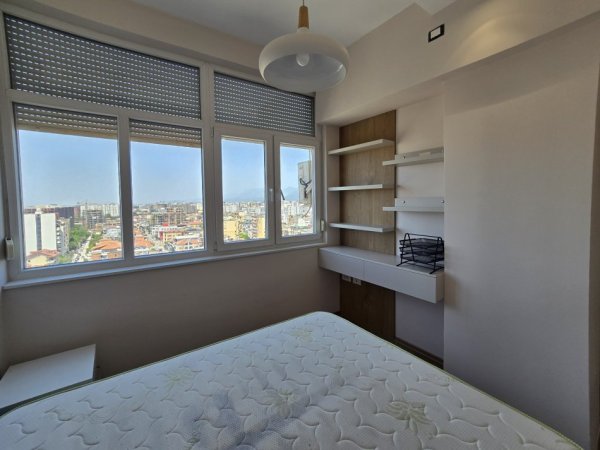Tirane, jepet me qera apartament 2+1 Kati 11, 850 € 
