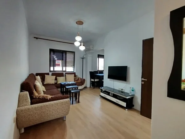 Tirane, shitet apartament 2+1 Kati 5, 62 m² 147.000 € (Rruga Bardhyl)