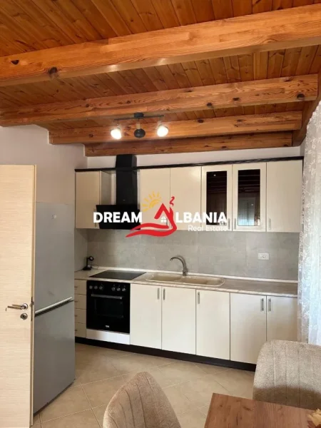 Tirane, jepet me qera apartament 2+1 Kati 6, 110 m² (ne Fresk)
