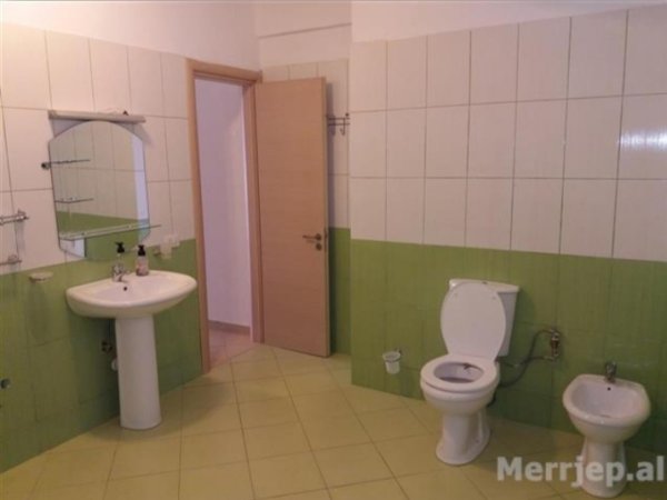 Tirane, shitet apartament , 160 m² 280.000 € (Kodra e Diellit)