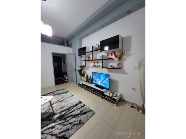 Tirane, jepet me qera apartament 2+1 Kati 2, 80 m² 500 € (Astir)