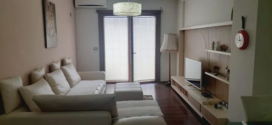 Tirane, shitet 2+1 Kati 8, 88 m² 157.000 € (Unaza e re)