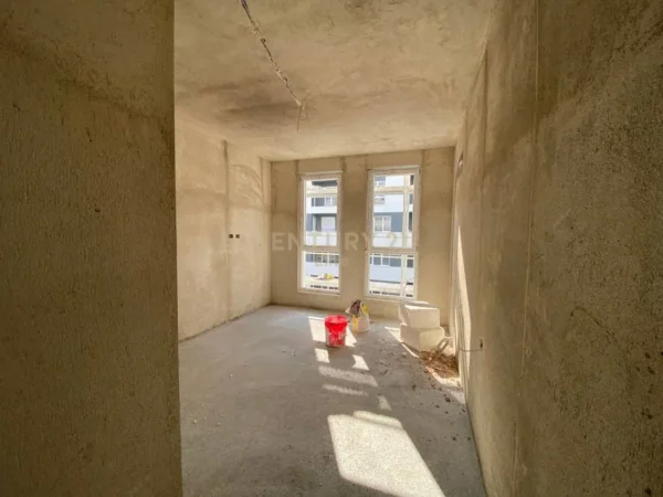 Tirane, shitet apartament 2+1+Ballkon Kati 5, 100 m² 109.000 € (Qendra Tregtare QTU)