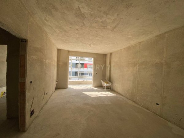 Tirane, shitet apartament 2+1+Ballkon Kati 5, 100 m² 109.000 € (Qendra Tregtare QTU)
