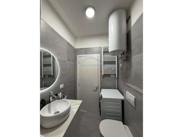 Tirane, shes apartament 1+1 Kati 5, 65 m² 97.000 € (Fresku, Prane 2 Luaneve)