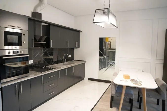 Tirane, shitet Vile , 2.500 m² 600.000 € (Bërzhitë)