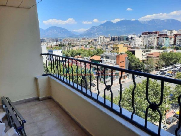 Tirane, jepet me qera apartament 2+1+Ballkon Kati 9, 100 m² 500 € (Rruga Dritan Hoxha)