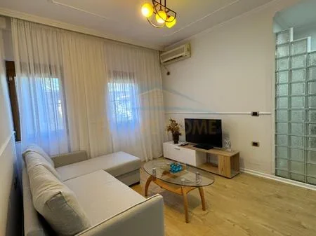Tirane, shitet apartament 1+1+Ballkon Kati 2, 54 m² 115.000 € (Rruga Bardhyl)