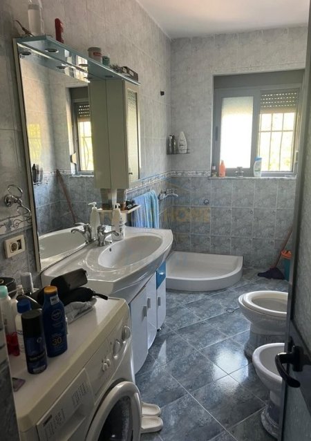 Tirane, shes apartament 1+1 Kati 3, 54 m² 107.000 € (Ali Demi)