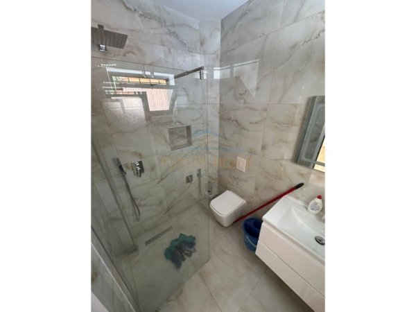 Tirane, jepet me qera apartament 1+1 Kati 0, 62 m² 450 € 