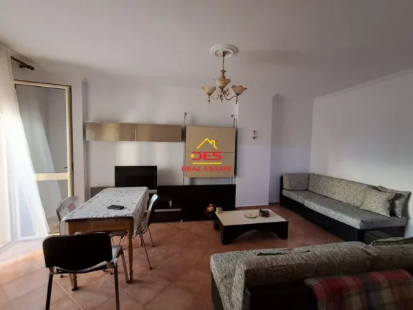 Vlore, shitet apartament 2+1+Ballkon Kati 3, 104 m² (Rruga Murat Tërbaçi)