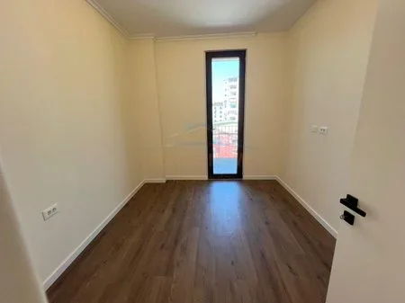 Tirane, jepet me qera apartament 2+1+2+ Post Parkimi+Ballkon Kati 5, 114 m² 1.800 € (Rruga e Kosovareve, Altana Luxury Residence)