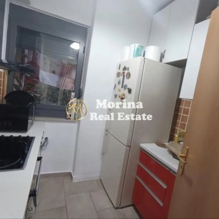 Tirane, jepet me qera ambjent biznesi Kati 1, 56 m² 650 € (QEnder)