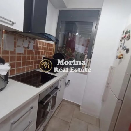 Tirane, jepet me qera ambjent biznesi Kati 1, 56 m² 650 € (QEnder)