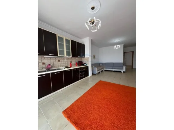 Tirane, shitet apartament 2+1 Kati 4, 82 m² 129.000 € (Rruga e dajtit)