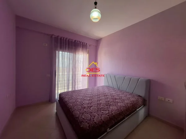 Vlore, jepet me qera apartament 1+1+Ballkon Kati 5, 70 m² 350 € (Rruga Sazani)