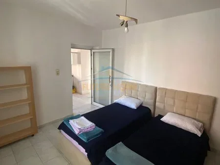 Tirane, jepet me qera apartament 2+1 Kati 2, 80 m² 550 € 