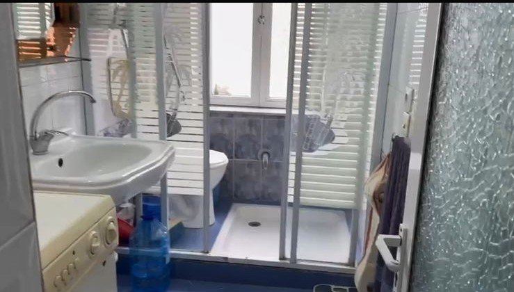 Tirane, jepet me qera apartament 2+1+Ballkon Kati 4, 80 m² 510 € (Rruga e DIbres)