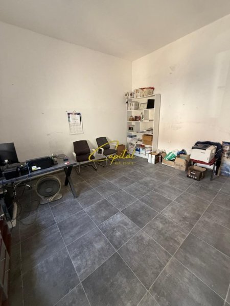 Tirane, jepet me qera magazine Kati 0, 520 m² 2.000 € (RRUGA SIRI KODRA)