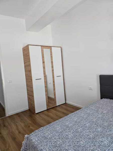 Tirane, jepet me qera apartament 1+1+Ballkon Kati 7, 62 m² 450 € (Kompleksi Kaimi)
