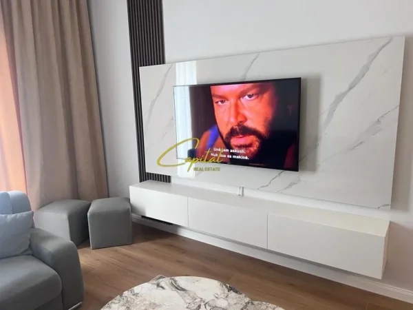 Tirane, jepet me qera apartament 2+1 Kati 6, 90 m² 450 € (FRESKU)