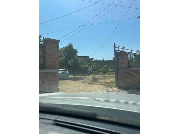 Tirane, jap me qera shtepi 2+1 Kati 1, 100 m² 400 € (Spitali Ushtarak)