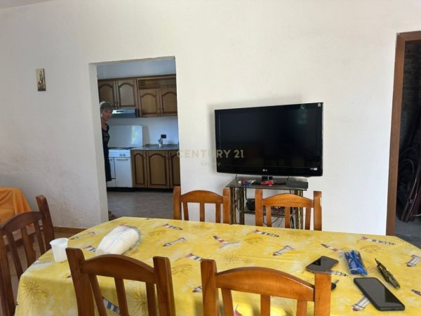 Tirane, jap me qera shtepi 2+1 Kati 1, 100 m² 400 € (Spitali Ushtarak)