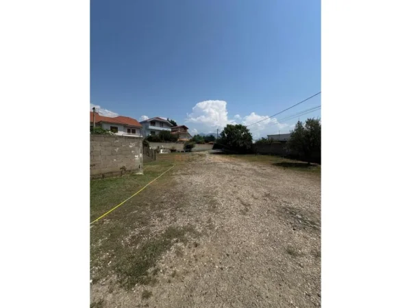 0683487469 Tirane, shitet Vile 4 Katshe Kati 0, 419 m² 800.000 € (Kashar , Mezez mbrapa CFO Pharma)