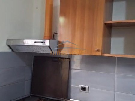 Tirane, jepet me qera apartament 1+1 Kati 1, 70 m² 350 € 