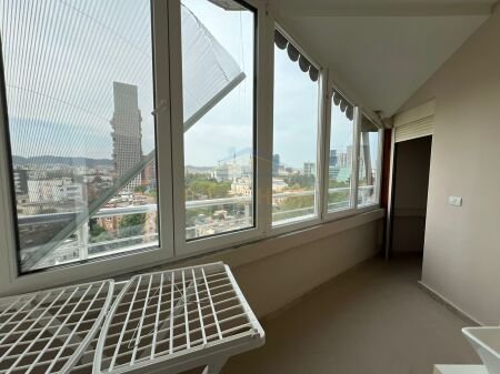 Tirane, jepet me qera apartament 1+1 Kati 9, 70 m² 700 € 
