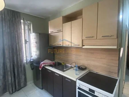Tirane, jepet me qera apartament 2+1 Kati 2, 80 m² 550 € 