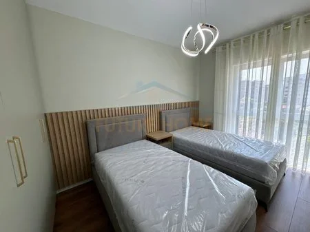 Tirane, jepet me qera apartament 2+1 Kati 3, 91 m² 850 € 