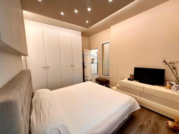 0683487469 Tirane, shitet apartament 2+1 Kati 1, 110 m² 310.000 € (Komuna e Parisit , Kika 2)