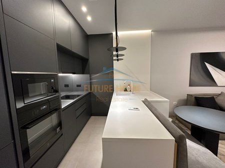 Tirane, jepet me qera apartament 1+1 , 72 m² 1.000 € 