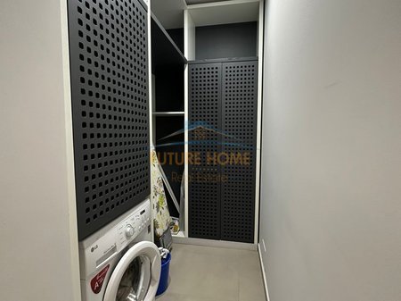 Tirane, jepet me qera apartament 1+1 , 72 m² 1.000 € 