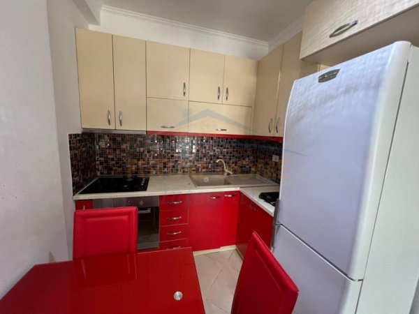 Tirane, shes apartament 1+1+Ballkon Kati 8, 62 m² 98.000 € (Astir, Unaza e Re)