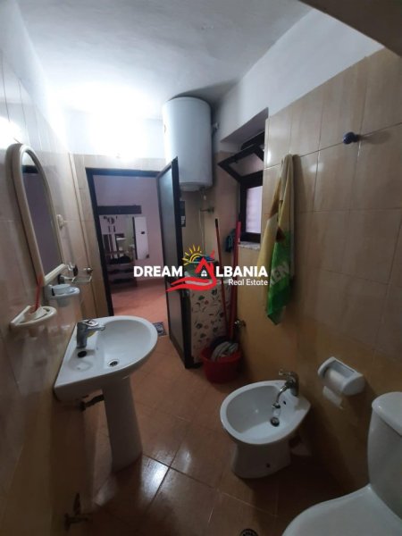 Tirane, jepet me qera apartament 2+1 Kati 3, 70 m² 500 € (prane Pediatrise Rr. KONGRESI I MANASTIRIT)