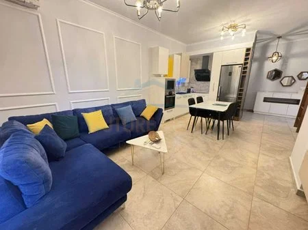 Tirane, jepet me qera apartament 2+1 Kati 5, 92 m² 600 € 