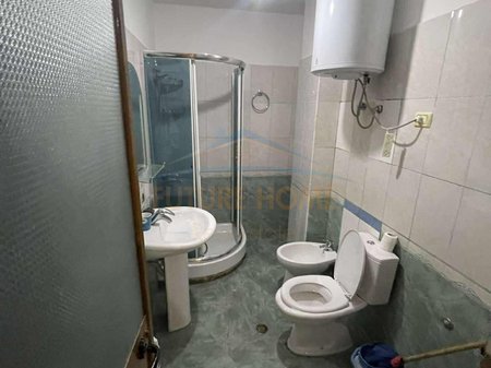 Tirane, jepet me qera apartament 2+1 Kati 3, 114 m² 600 € 