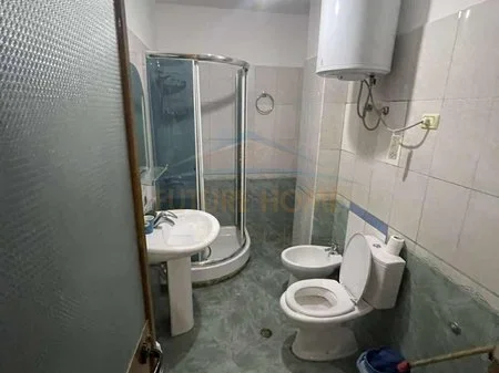 Tirane, jepet me qera apartament 2+1 Kati 3, 114 m² 600 € 