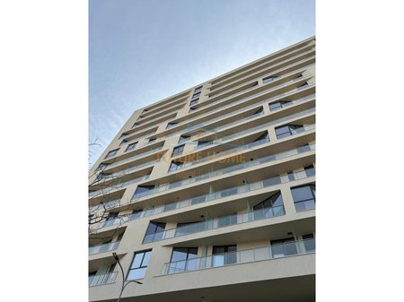 Tirane, jepet me qera apartament 2+1 Kati 9, 112 m² 900 € 