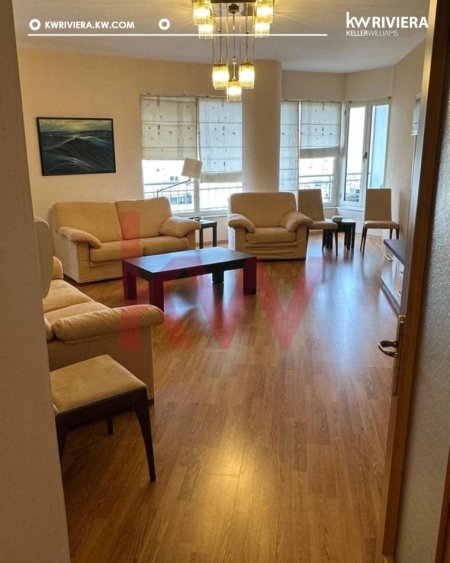 Durres, jepet me qera apartament 2+1 , 100 m² 800 € (Prane Bashkise Durres)