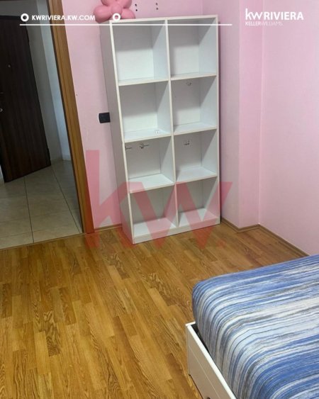 Durres, jepet me qera apartament 2+1 , 100 m² 800 € (Prane Bashkise Durres)
