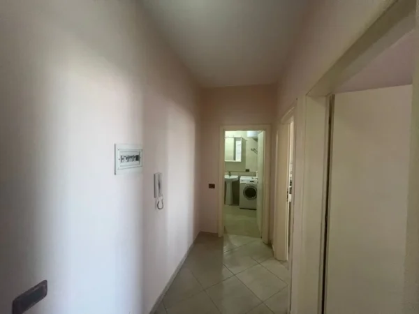 Tirane, shitet apartament 1+1 Kati 8, 77 m² 105.000 € 