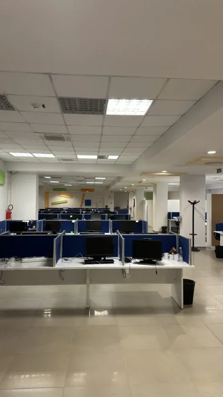 Tirane, jepet me qera ambjent biznesi , 1.400 m² 11.200 € (Tek Bulevardi Gjergj Fishta)