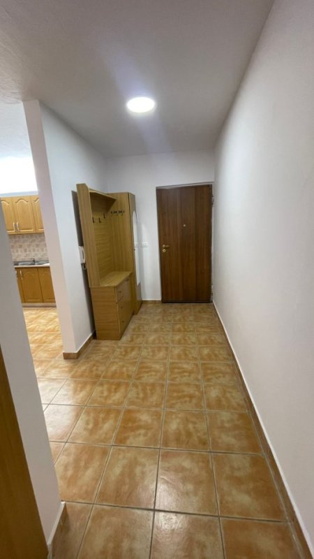 Tirane, jepet me qera apartament 1+1+Ballkon Kati 1, 80 m² 430 € (Komuna e Parisit)