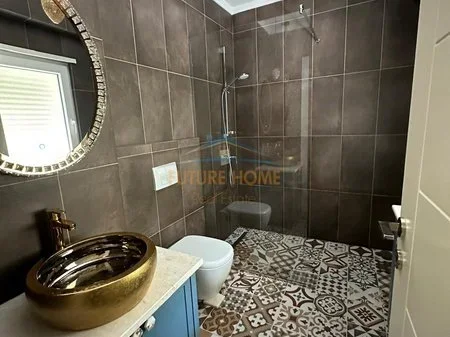 Tirane, shitet apartament 2+1 , 110 m² 220.000 € (Kopeshti Botanik)