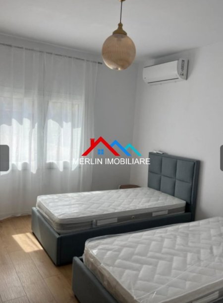 Tirane, jepet me qera apartament 2+1+Ballkon Kati 2, 90 m² 950 € (RR. MALIQ MUCA,BULEVARDI ZOGU I PARE)