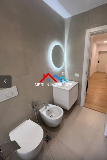 Tirane, jepet me qera apartament 2+1+Ballkon Kati 2, 90 m² 950 € (RR. MALIQ MUCA,BULEVARDI ZOGU I PARE)