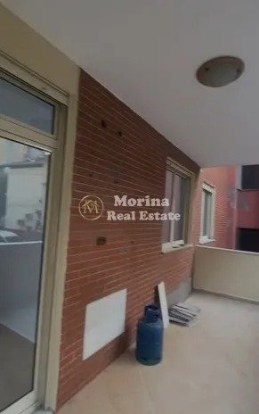 Tirane, jepet me qera apartament 2+1 Kati 2, 95 m² 650 € (Pazari i Ri)